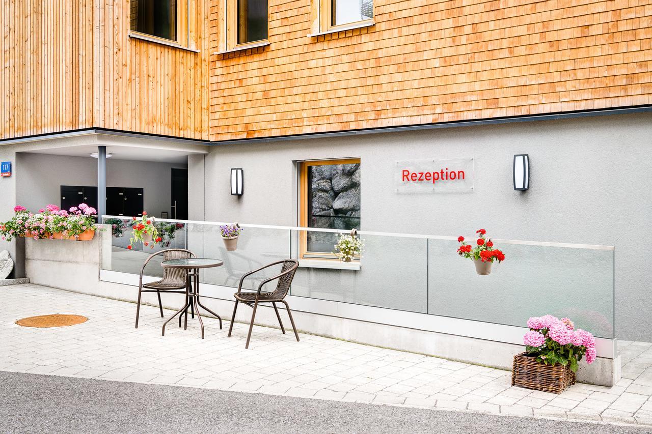 Damuels Appartements エクステリア 写真